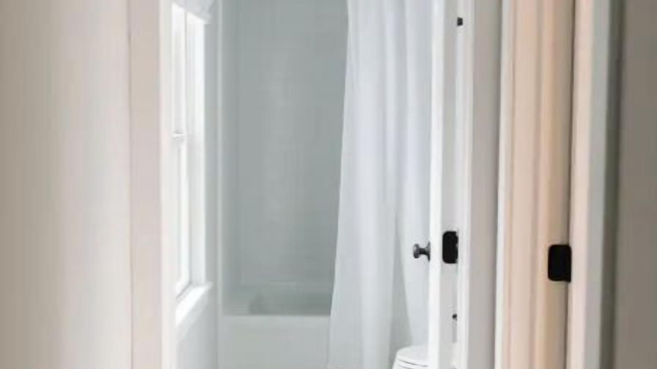 Photo of Bathroom in Windmill Point