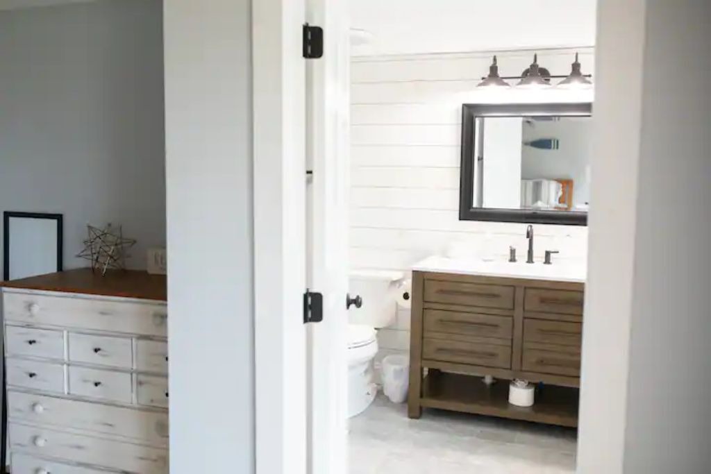 Photo of Bathroom in Windmill Point