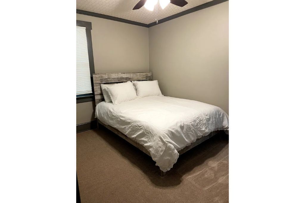 Photo of Bedroom in Midtown