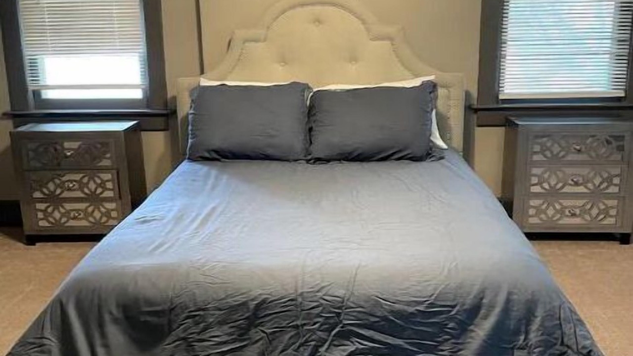 Photo of Bedroom in Midtown