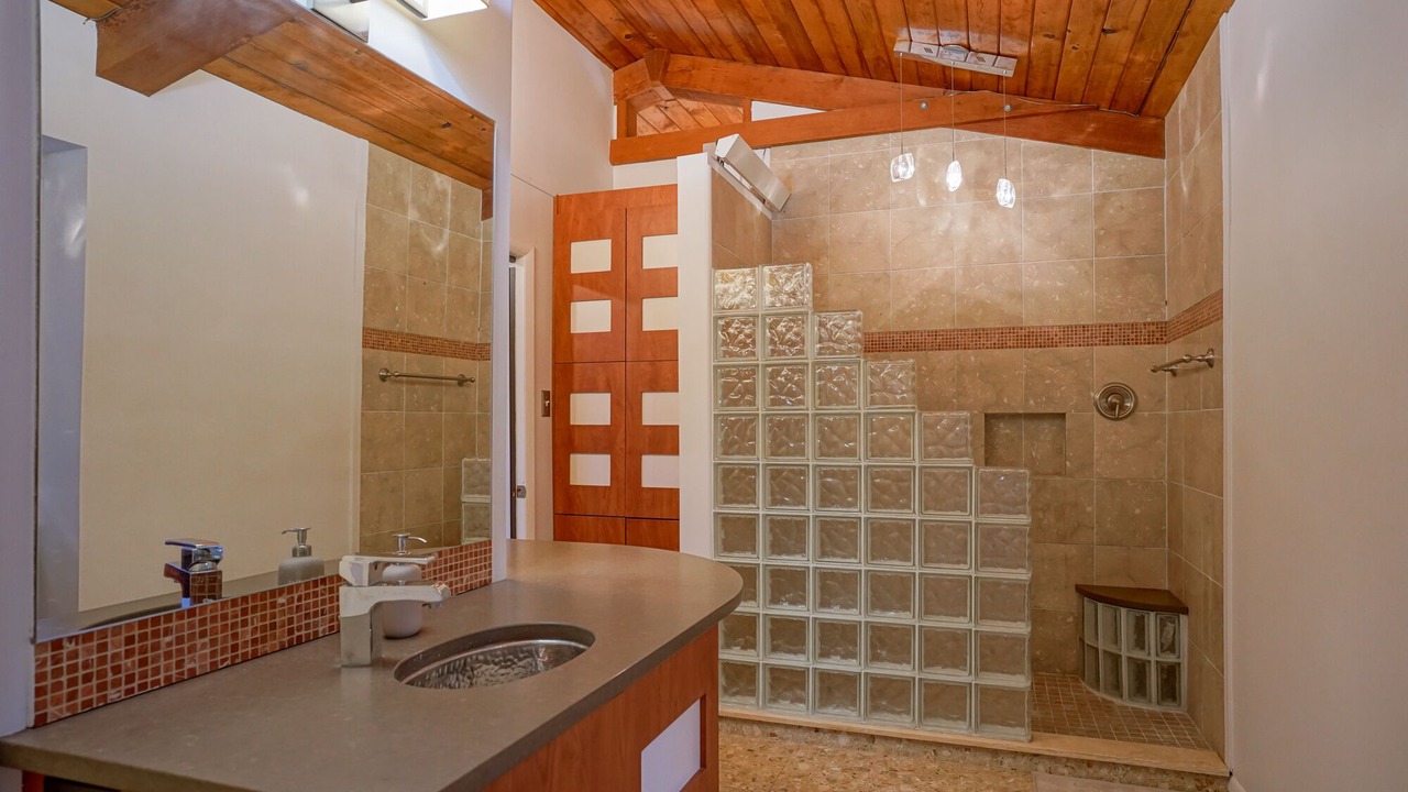 Photo of Bathroom in Deale