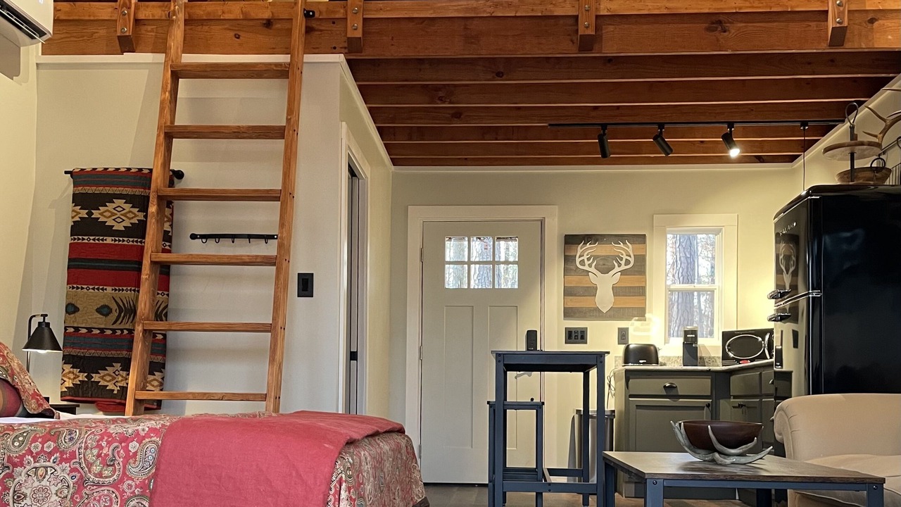 Photo of Bedroom in Five Points