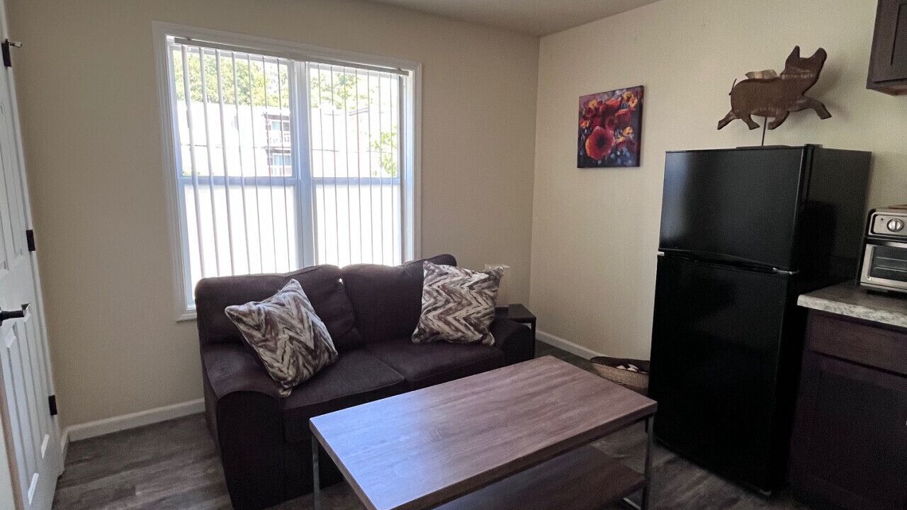 Photo of Livingroom in West Main HIll