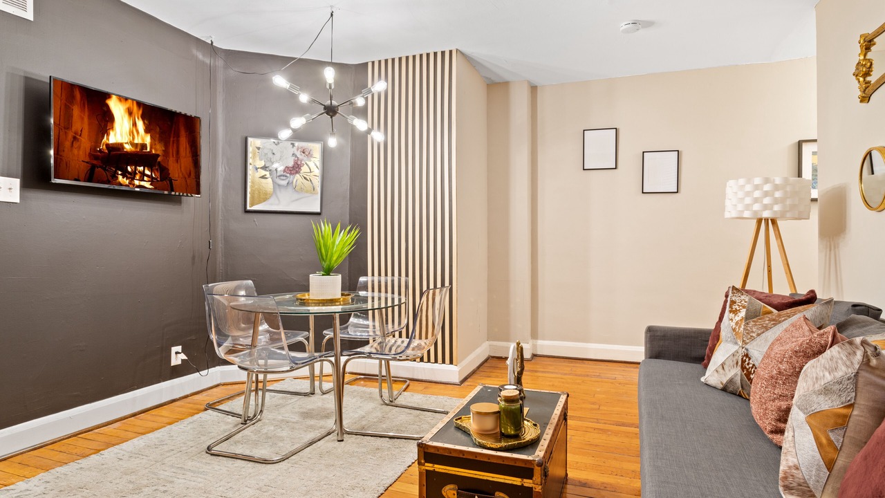 Photo of Livingroom in Bolton Hill