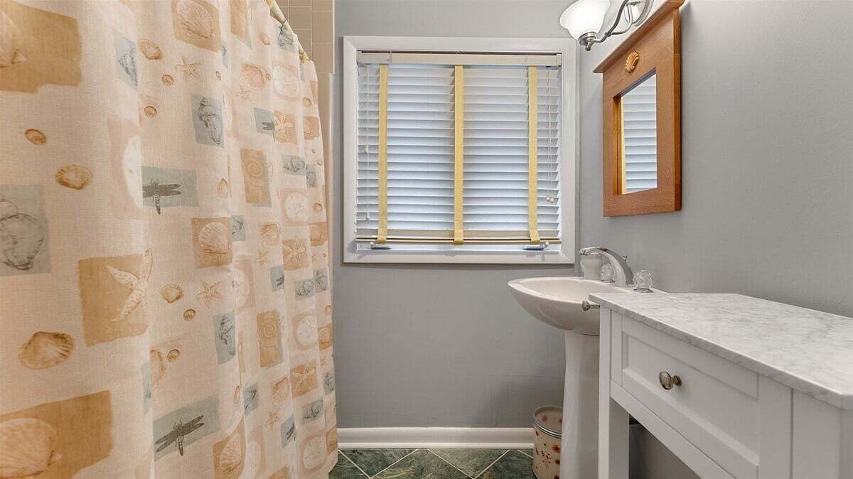 Photo of Bathroom in Diamond Beach