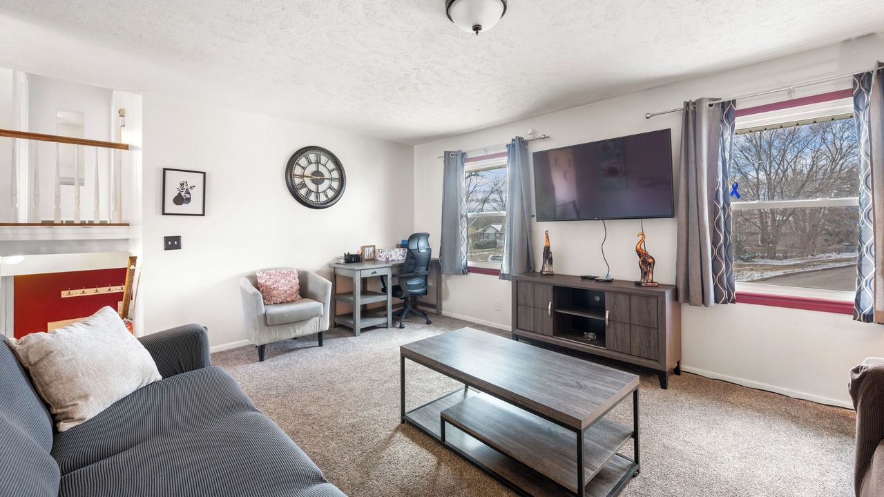 Photo of Livingroom in North Central Omaha