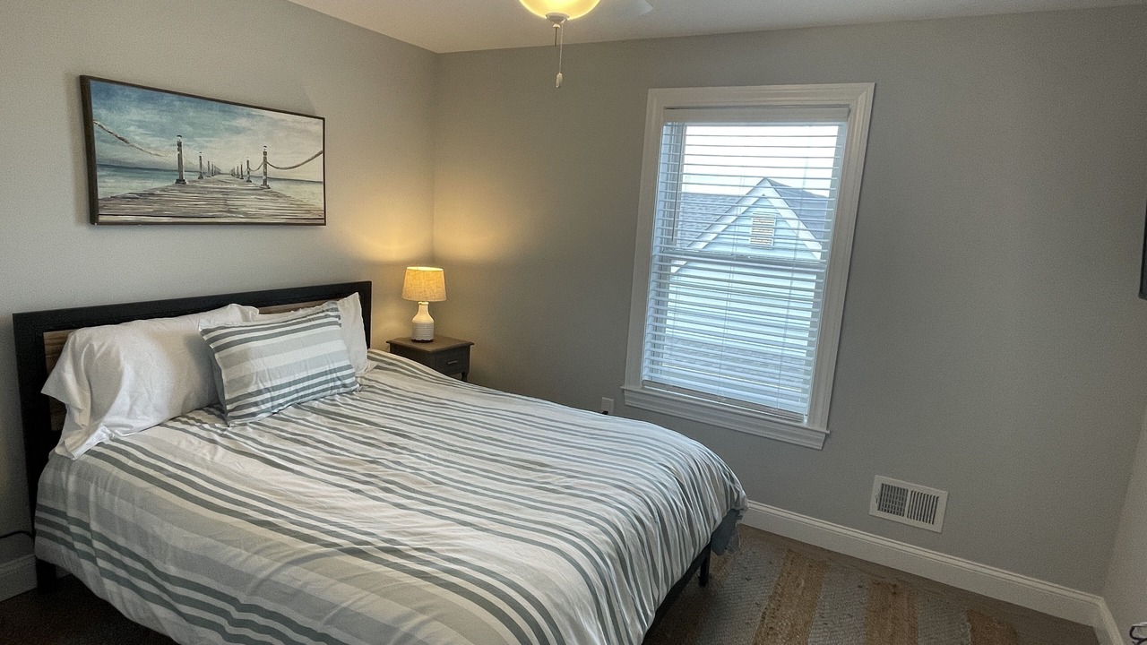Photo of Bedroom in Seaside Heights