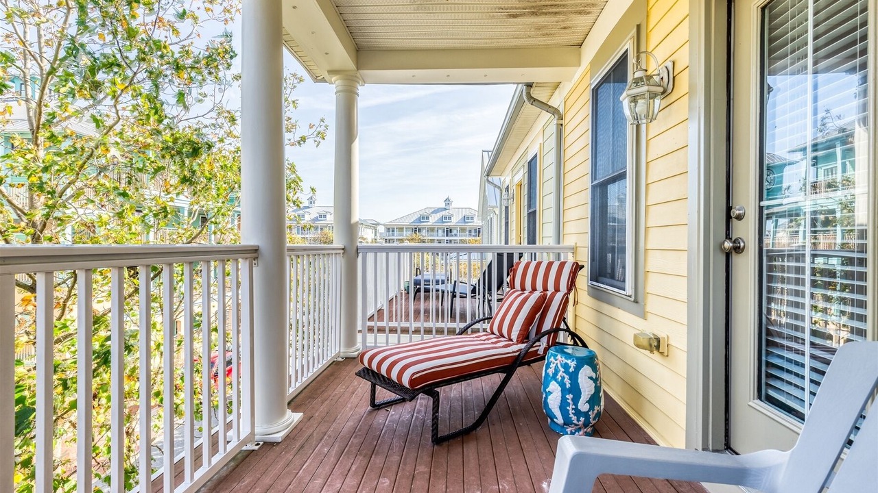 Photo of Patio Balcony in Sunset Island