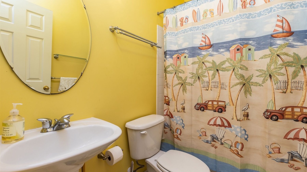 Photo of Bathroom in Sunset Island