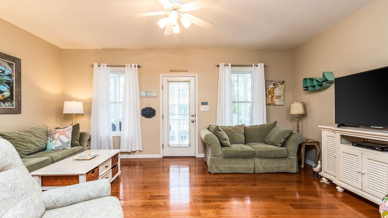 Photo of Bedroom in Sunset Island