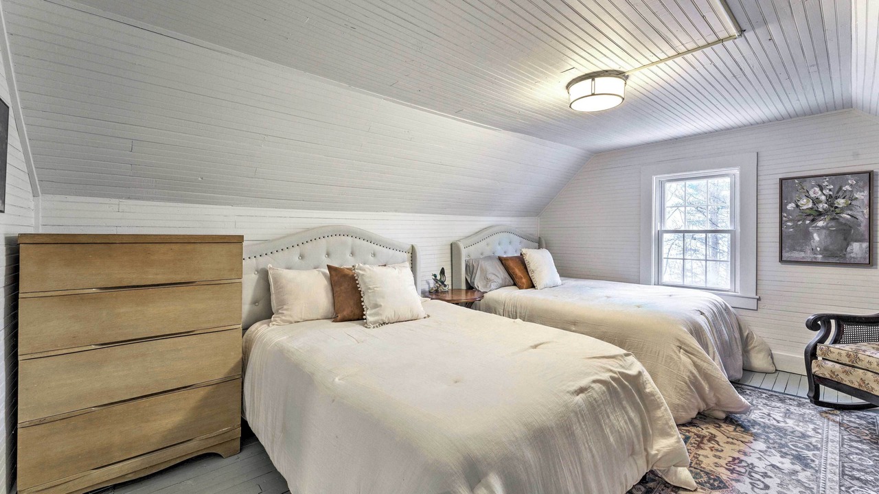 Photo of Bedroom in Frank