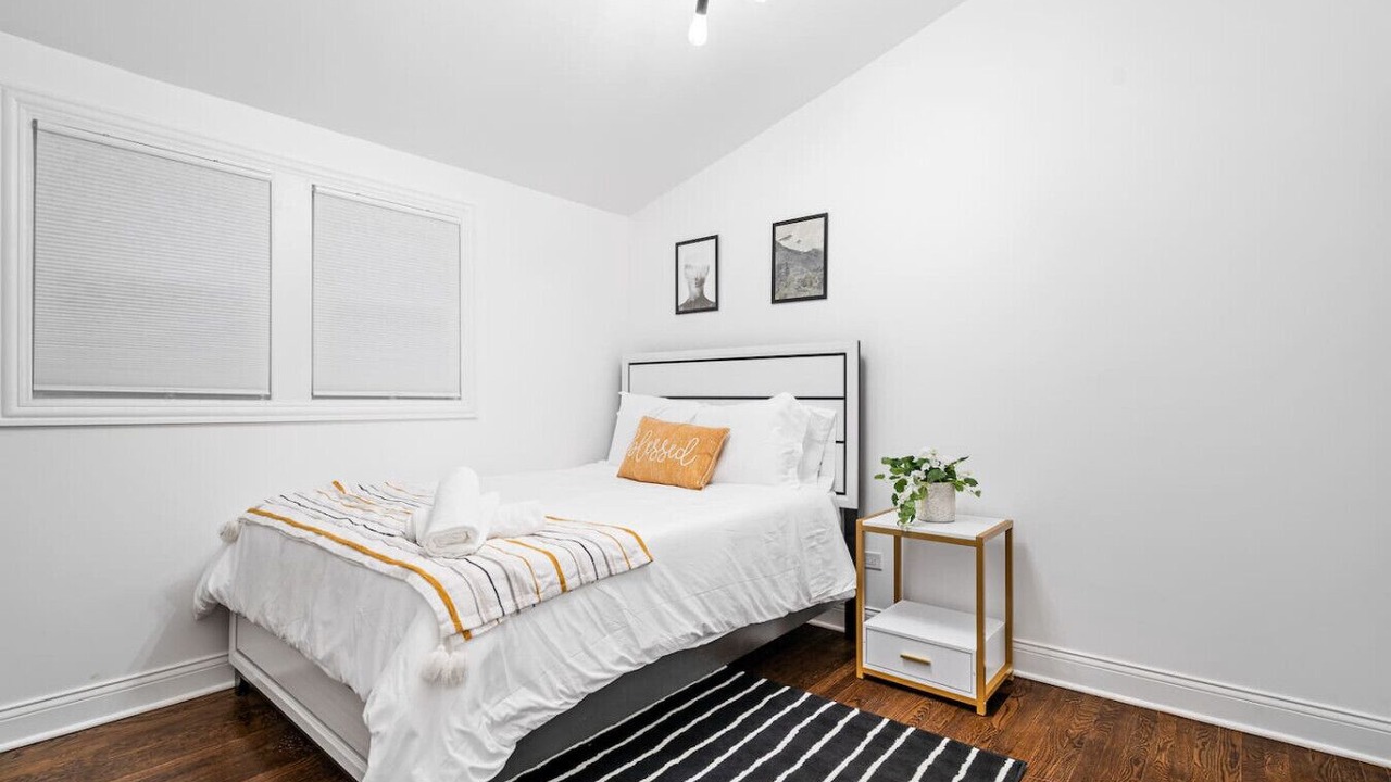 Photo of Bedroom in Cragin
