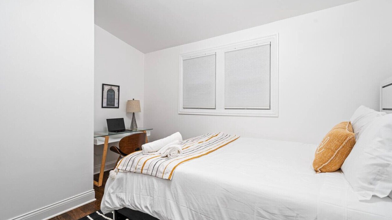 Photo of Bedroom in Cragin