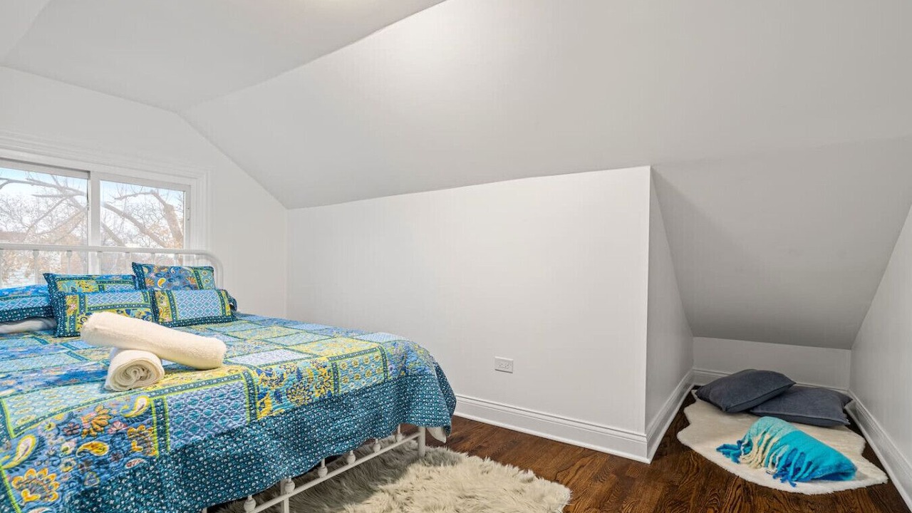 Photo of Bedroom in Cragin