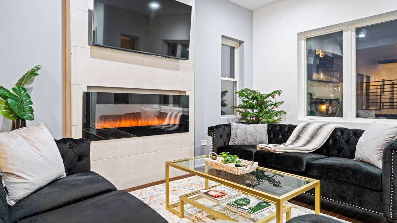 Photo of Livingroom in Cragin
