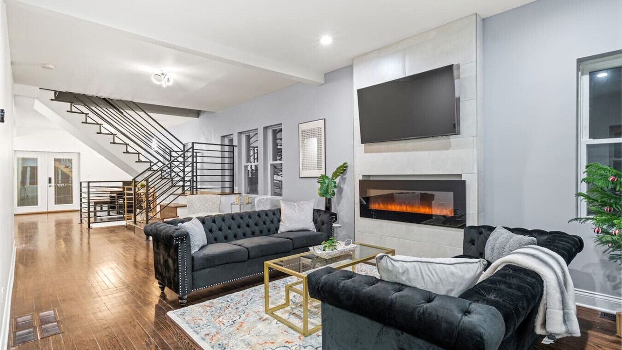 Photo of Livingroom in Cragin