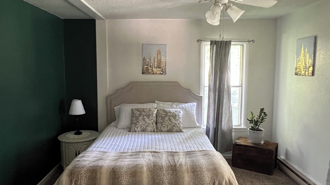 Photo of Bedroom in Decatur City