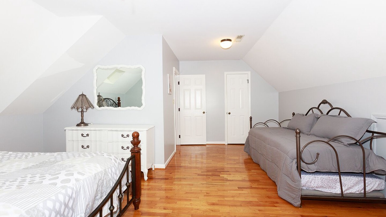 Photo of Bedroom in Claremont