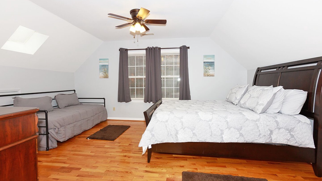 Photo of Bedroom in Claremont