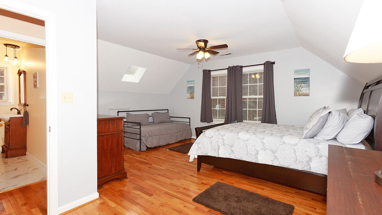 Photo of Bedroom in Claremont