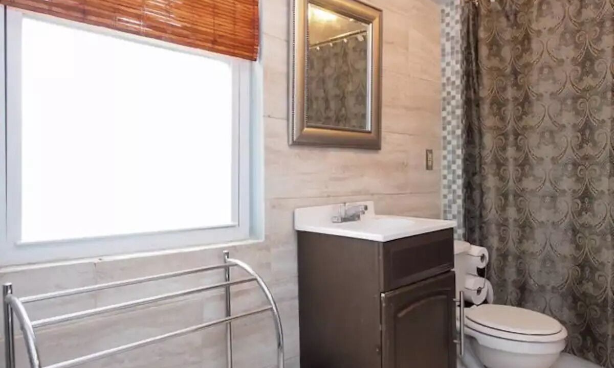 Photo of Bathroom in Downtown Baltimore