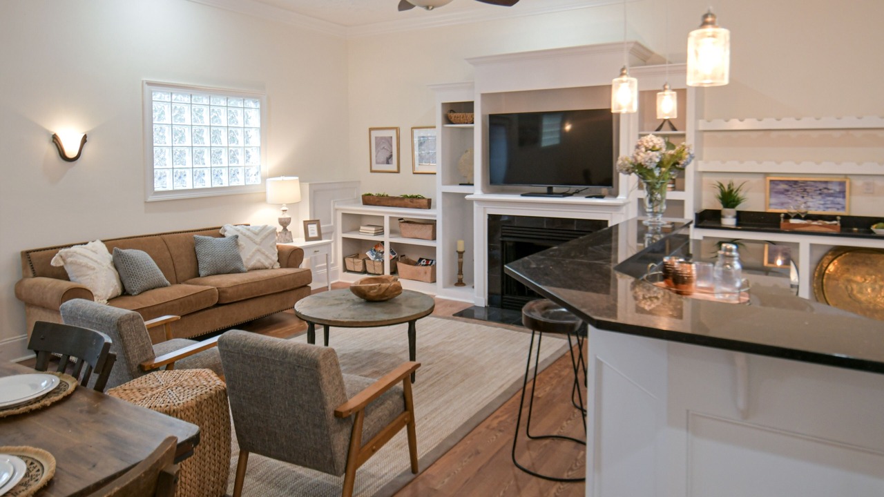 Photo of Livingroom in State Park