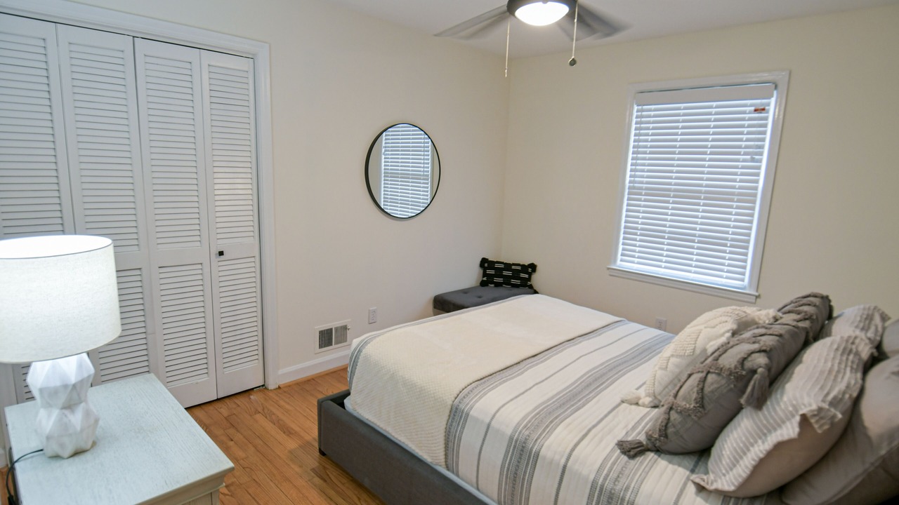 Photo of Bedroom in State Park