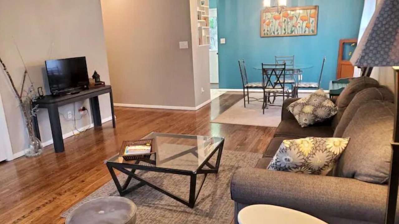Photo of Livingroom in Orange Prairie