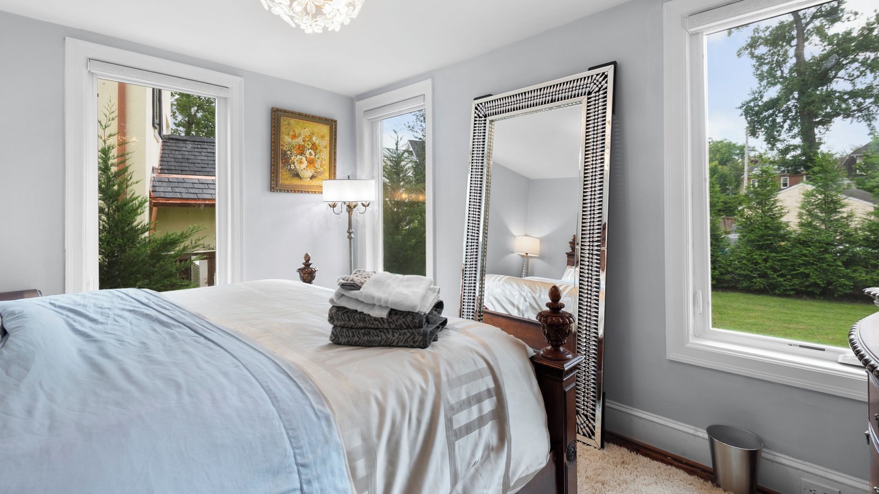 Photo of Bedroom in Northwest