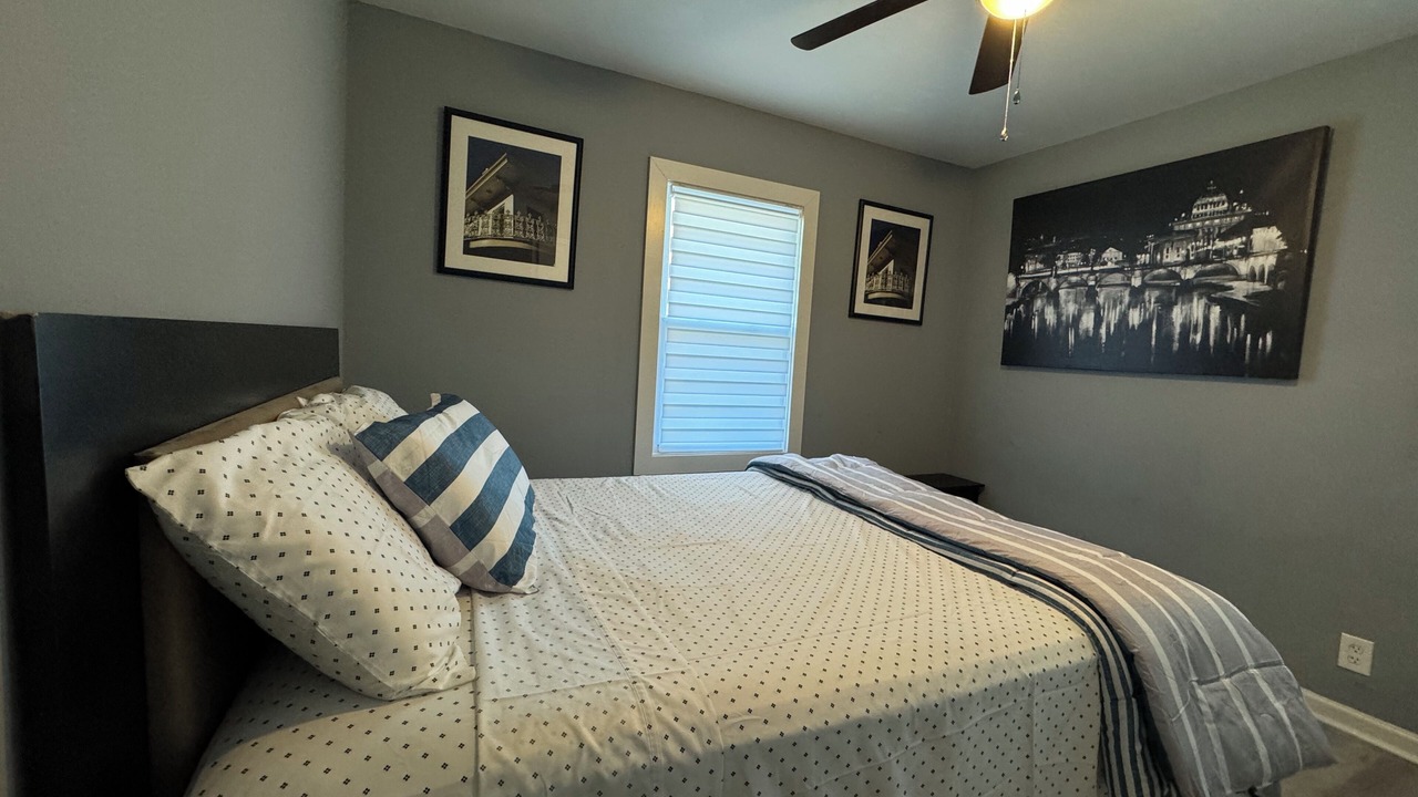 Photo of Bedroom in Mount Berry