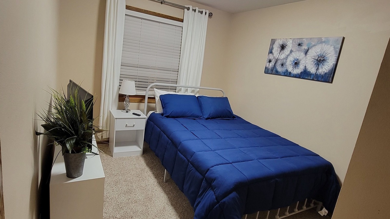 Photo of Bedroom in Ames