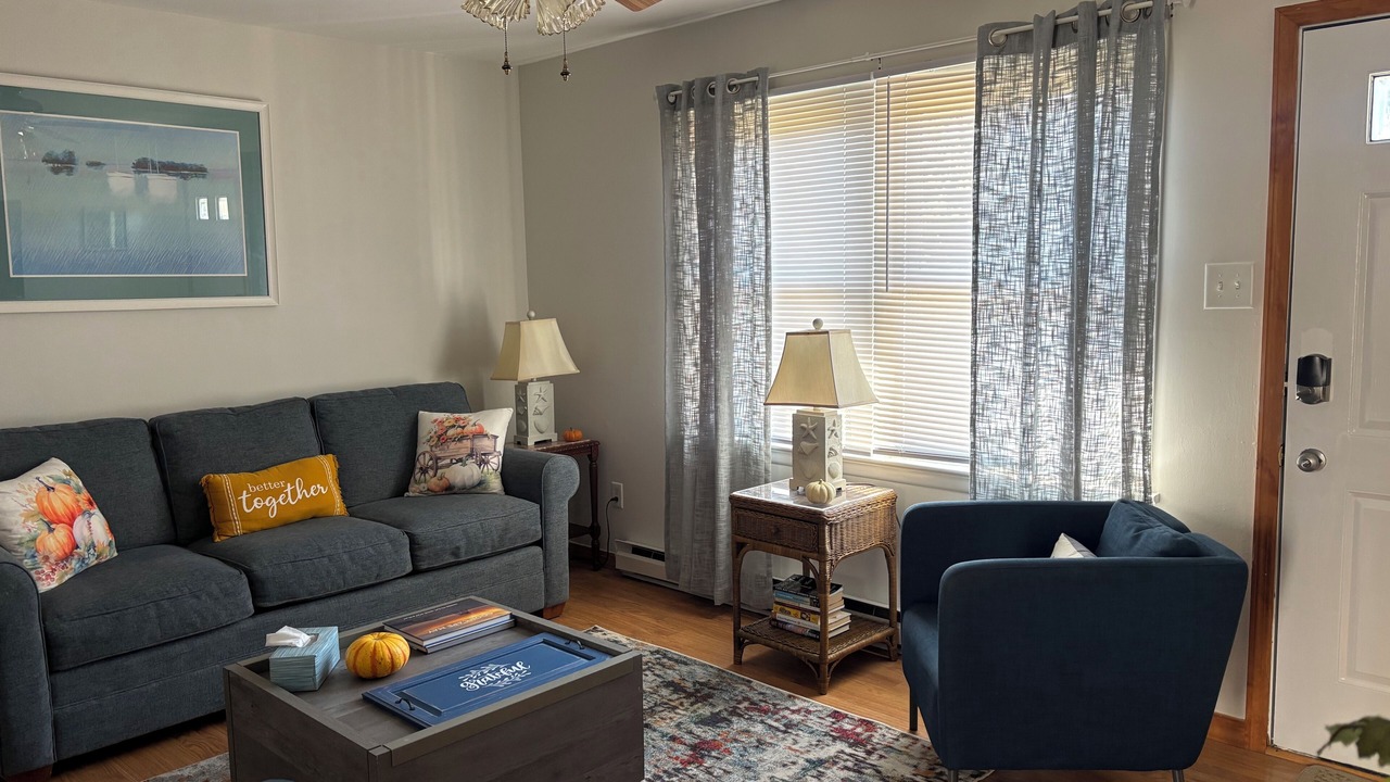 Photo of Livingroom in Lower Township