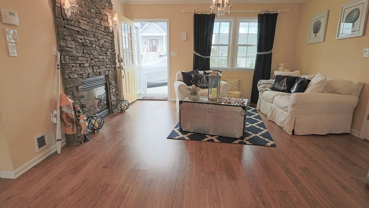 Photo of Livingroom in Beach Haven West