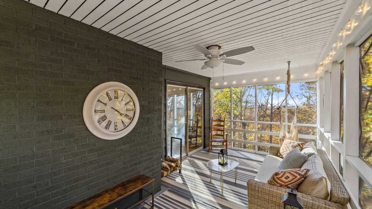 Photo of Livingroom in Kabletown