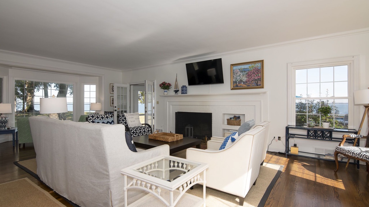 Photo of Livingroom in Cambridge