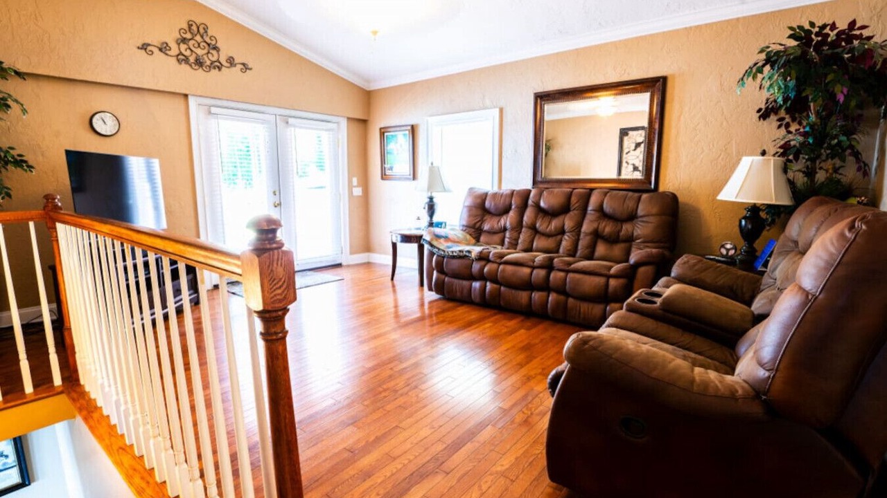 Photo of Livingroom in Leesburg