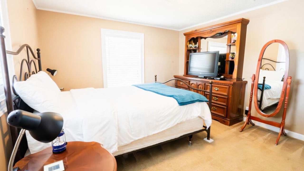 Photo of Bedroom in Leesburg