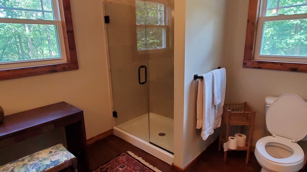 Photo of Bathroom in Tracy City