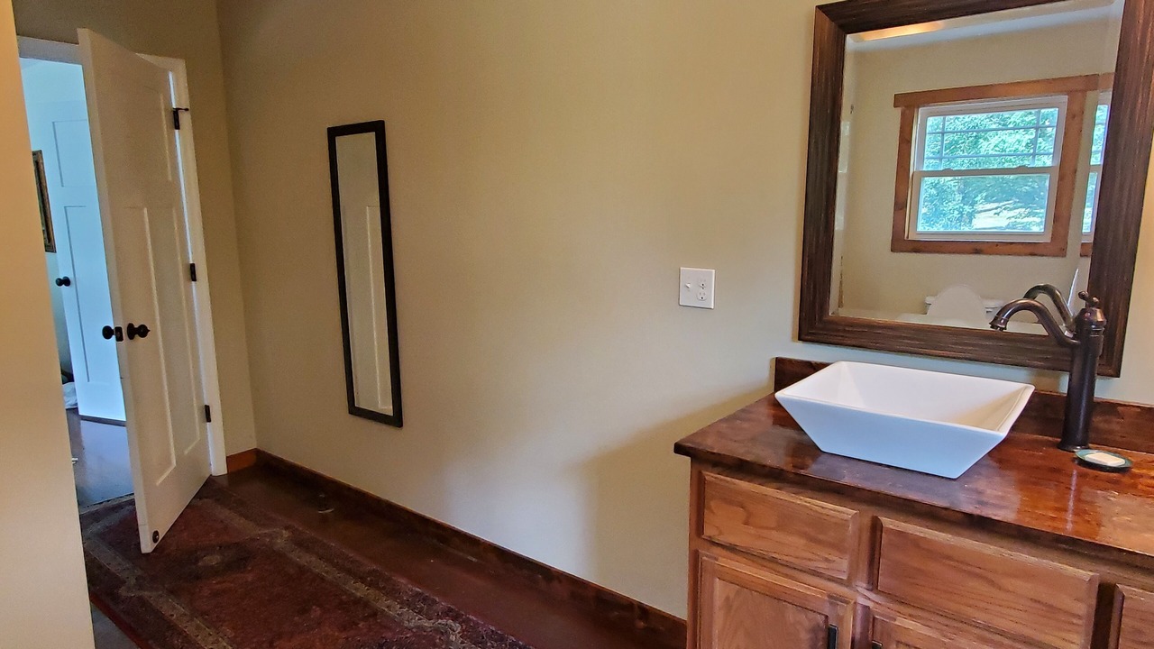Photo of Bathroom in Tracy City