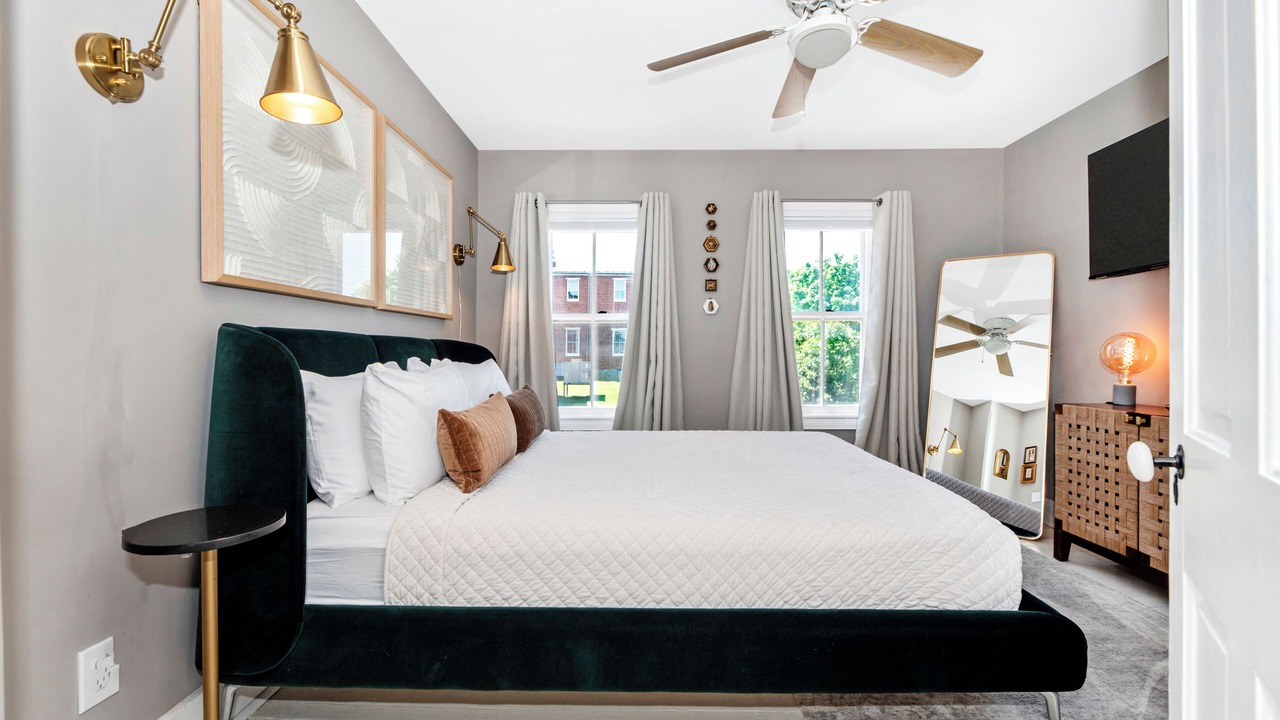 Photo of Bedroom in Downtown