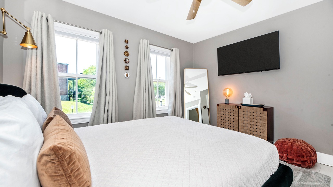 Photo of Bedroom in Downtown