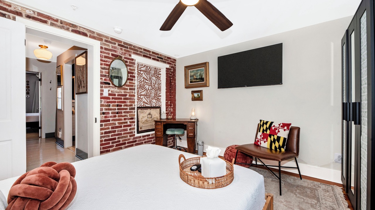 Photo of Bedroom in Downtown