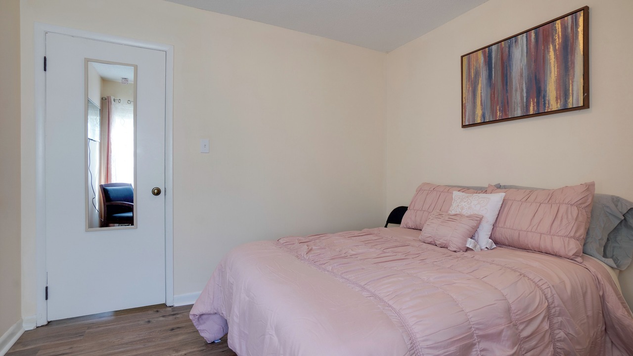 Photo of Bedroom in Decatur