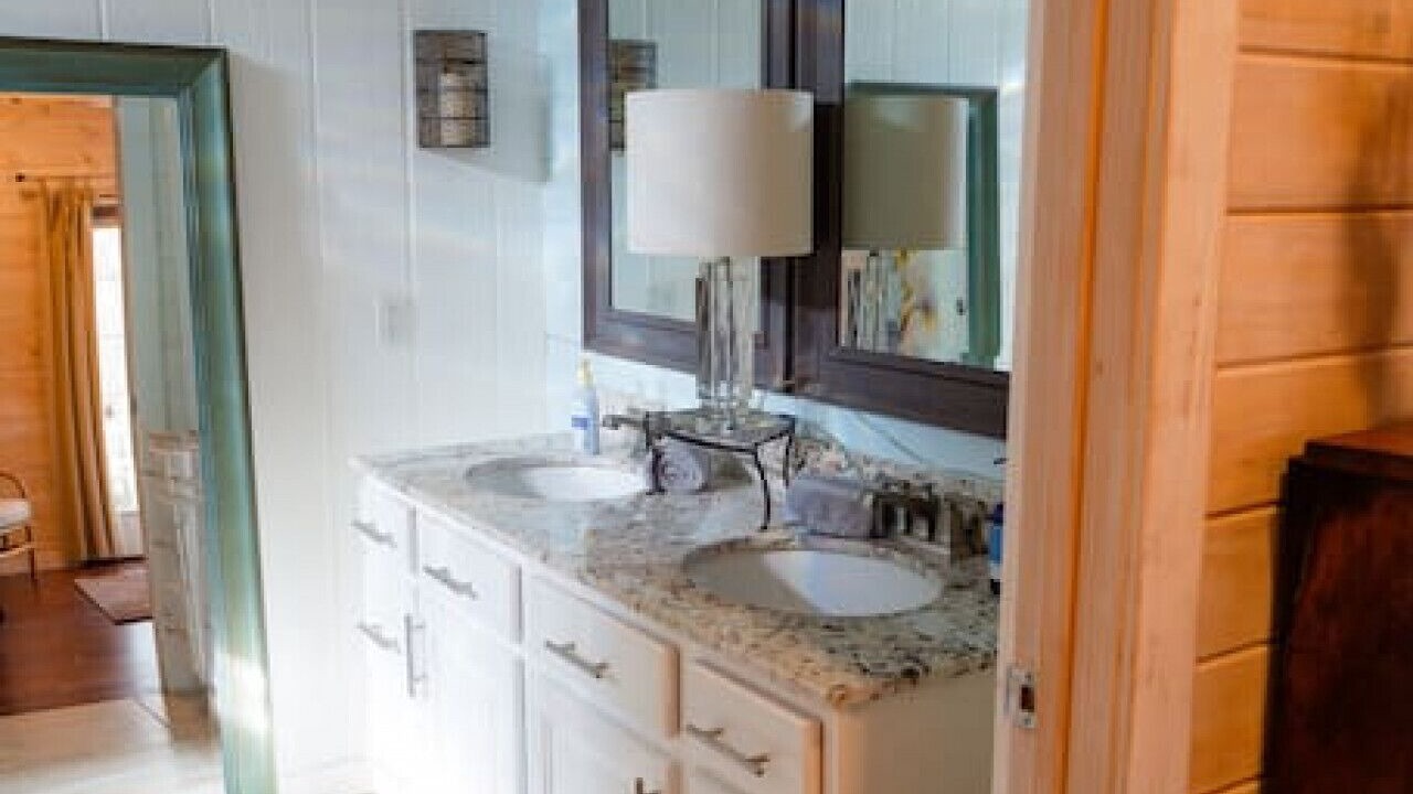 Photo of Bathroom in Mentone
