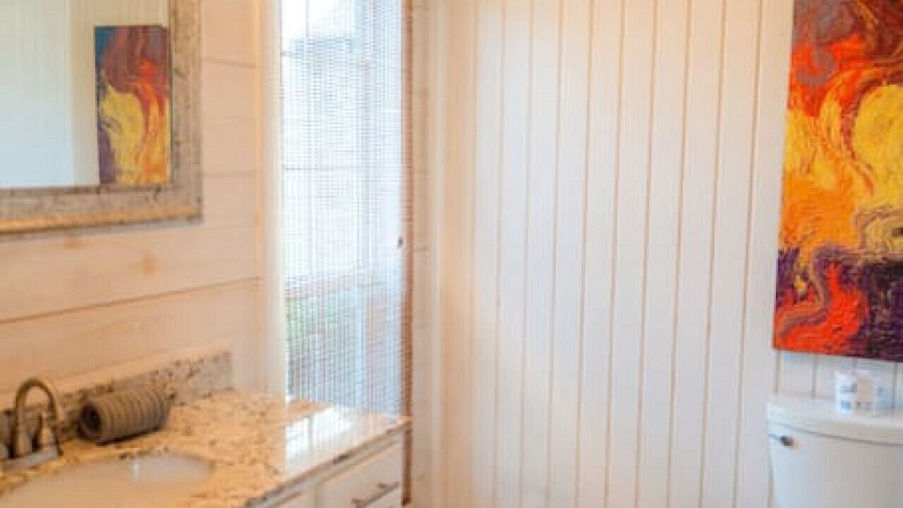 Photo of Bathroom in Mentone