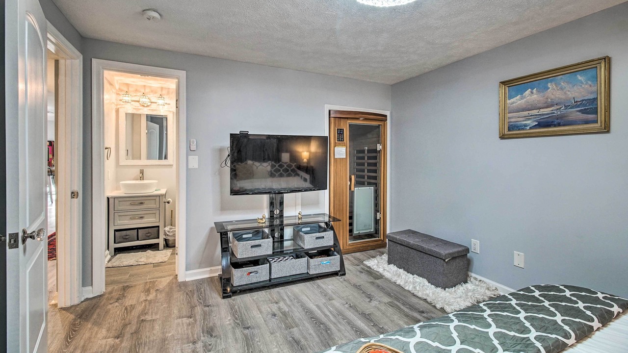 Photo of Bedroom in Locust Grove