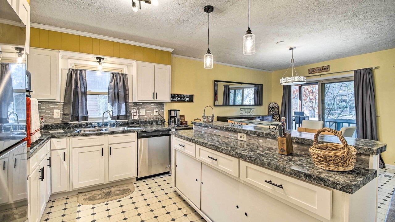 Photo of Kitchen in Locust Grove