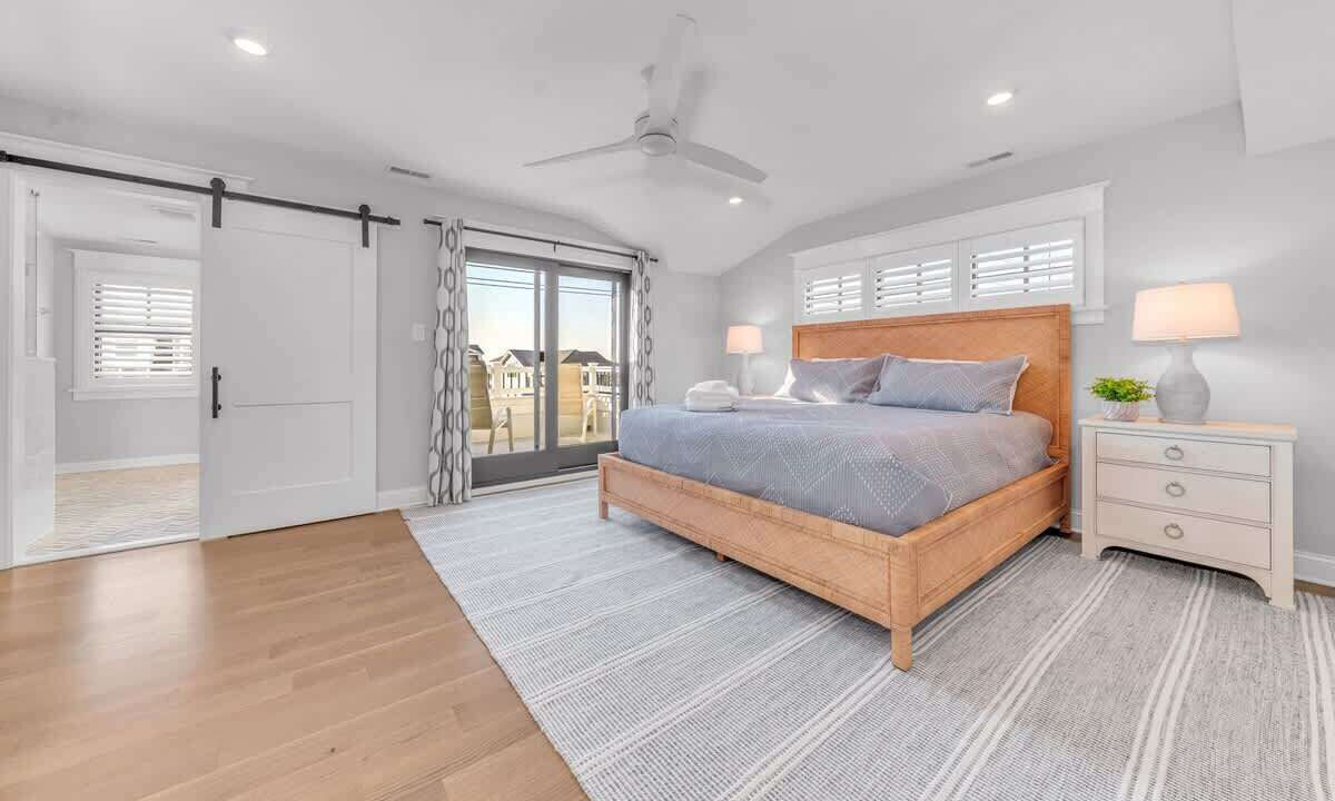 Photo of Bedroom in Avalon