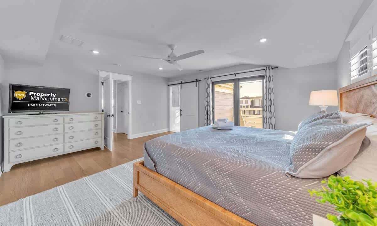 Photo of Bedroom in Avalon