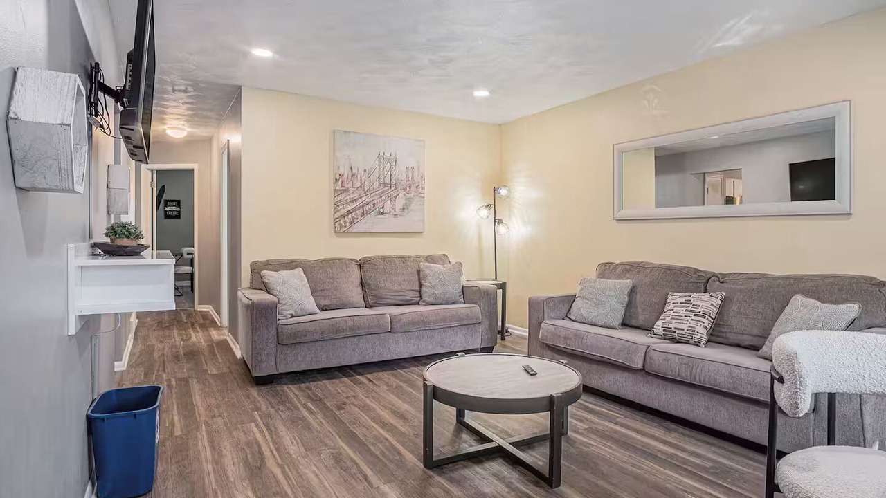 Photo of Livingroom in North Central Omaha